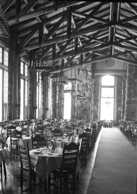 Dining room.