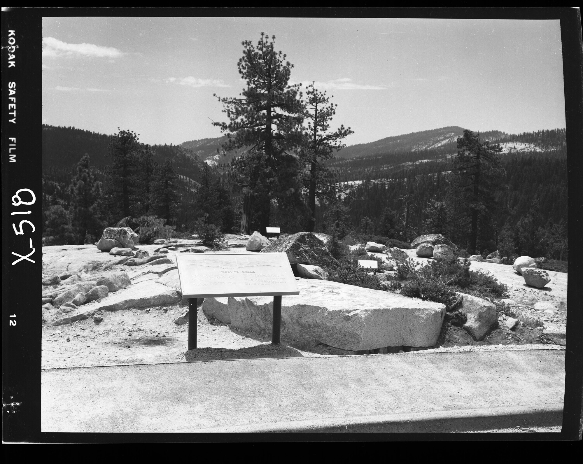 Interpretative signs along Tioga Road