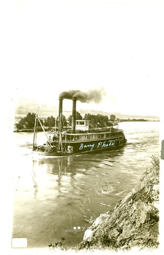 The Steamboat Rosebud on the River