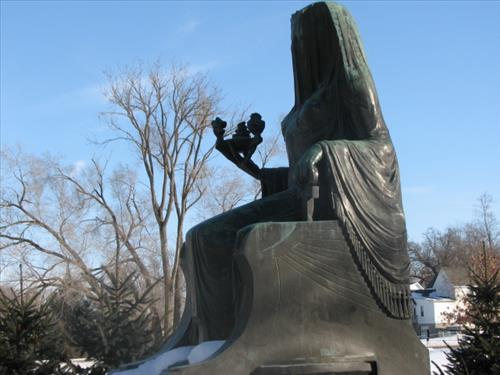 Clean, Refurbish and Apply Protective Coatings to Isis Statue and Historic Plaques at Herbert Hoover NHS August 2009