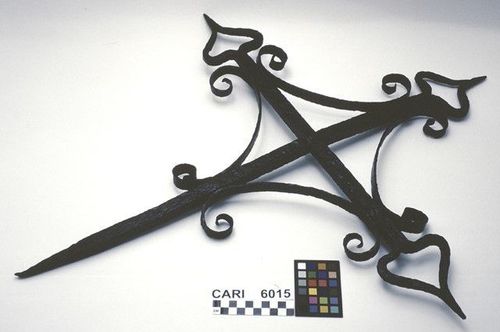CARI    6015 -- Marker, Grave --cross