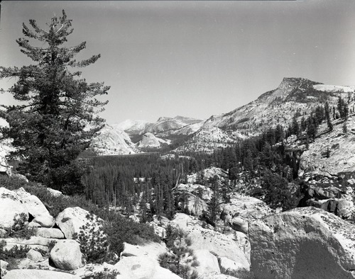 Tenaya Lake and Pywiack Dome from Olmstead Pt. area
