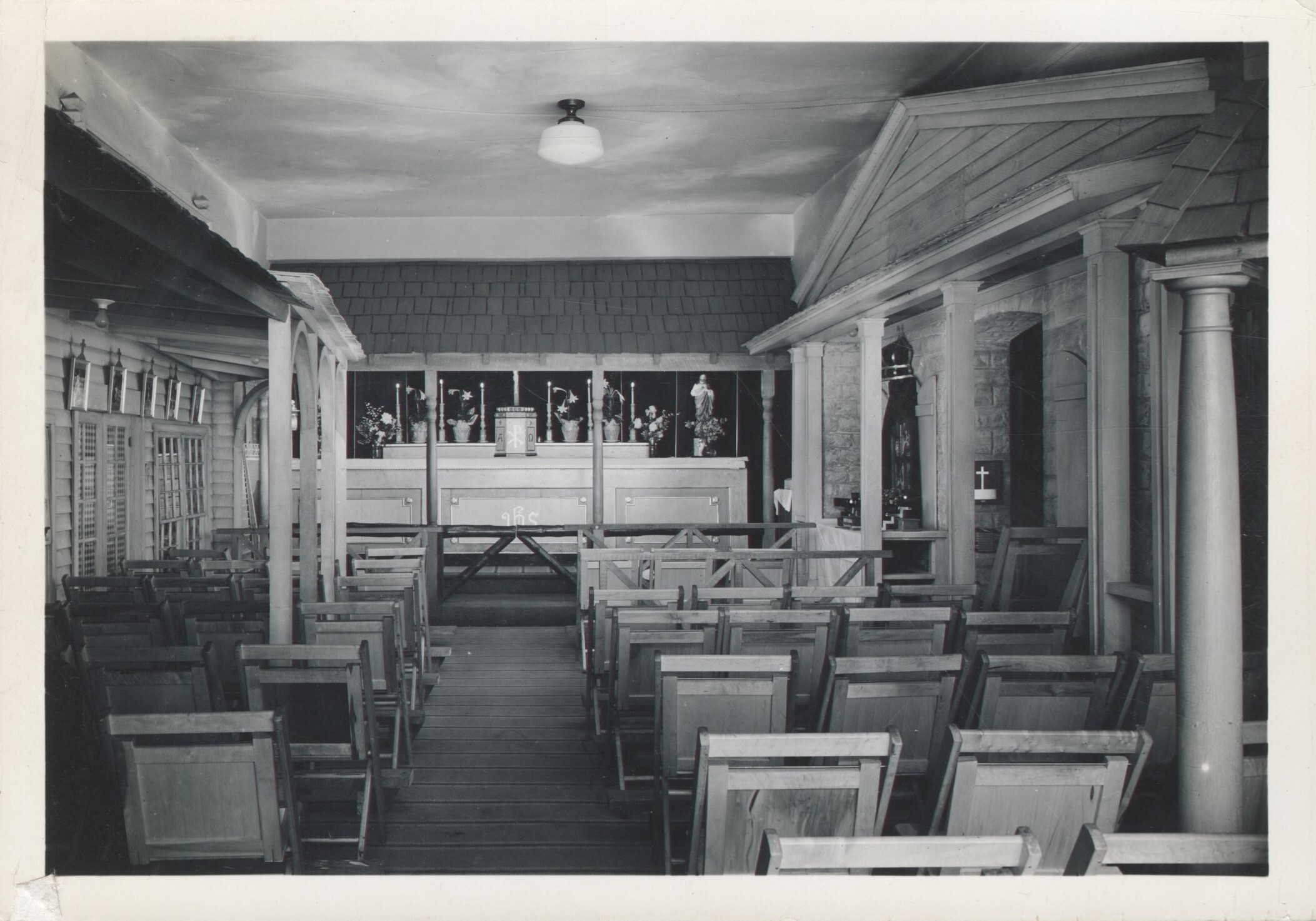 Dorado Diggins bar at the Awahnee Naval Hospital converted to chapel