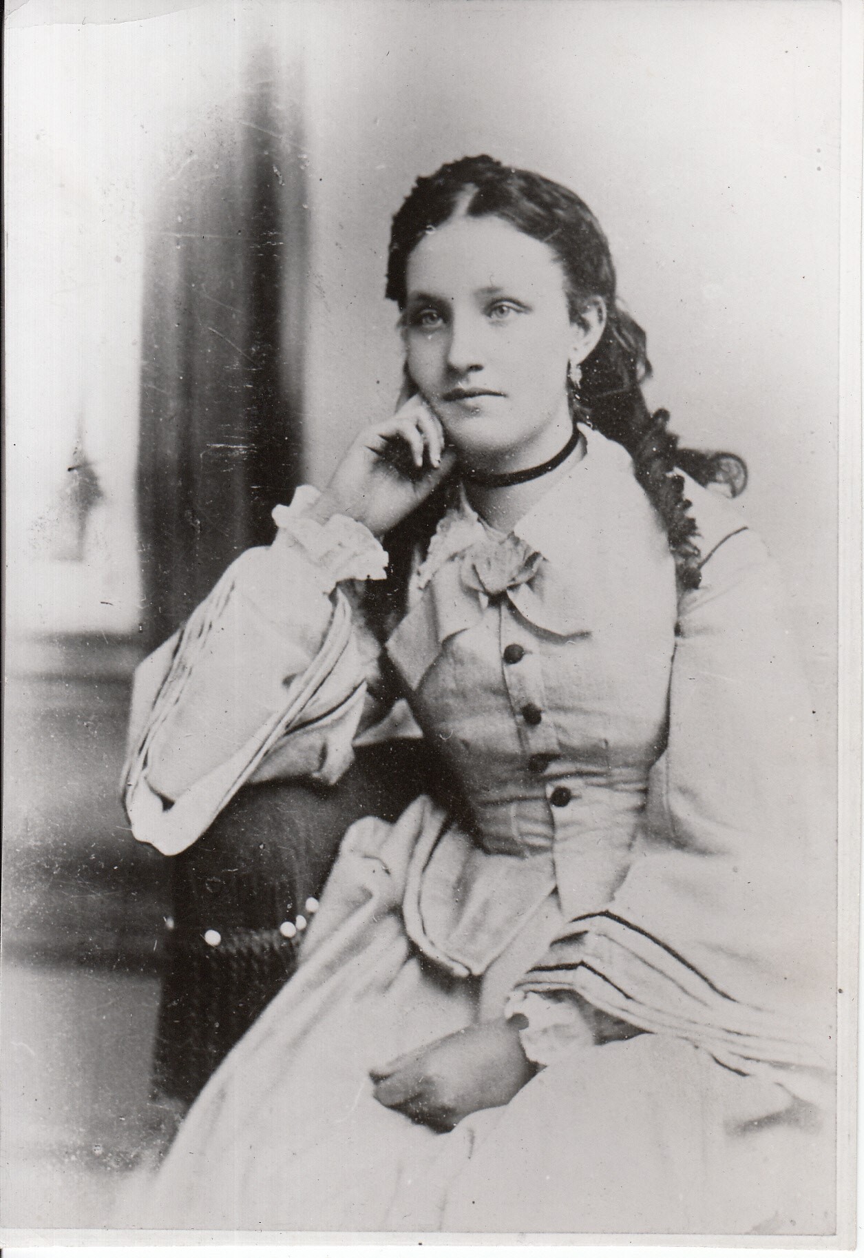 Mary Stilwell Edison, seated