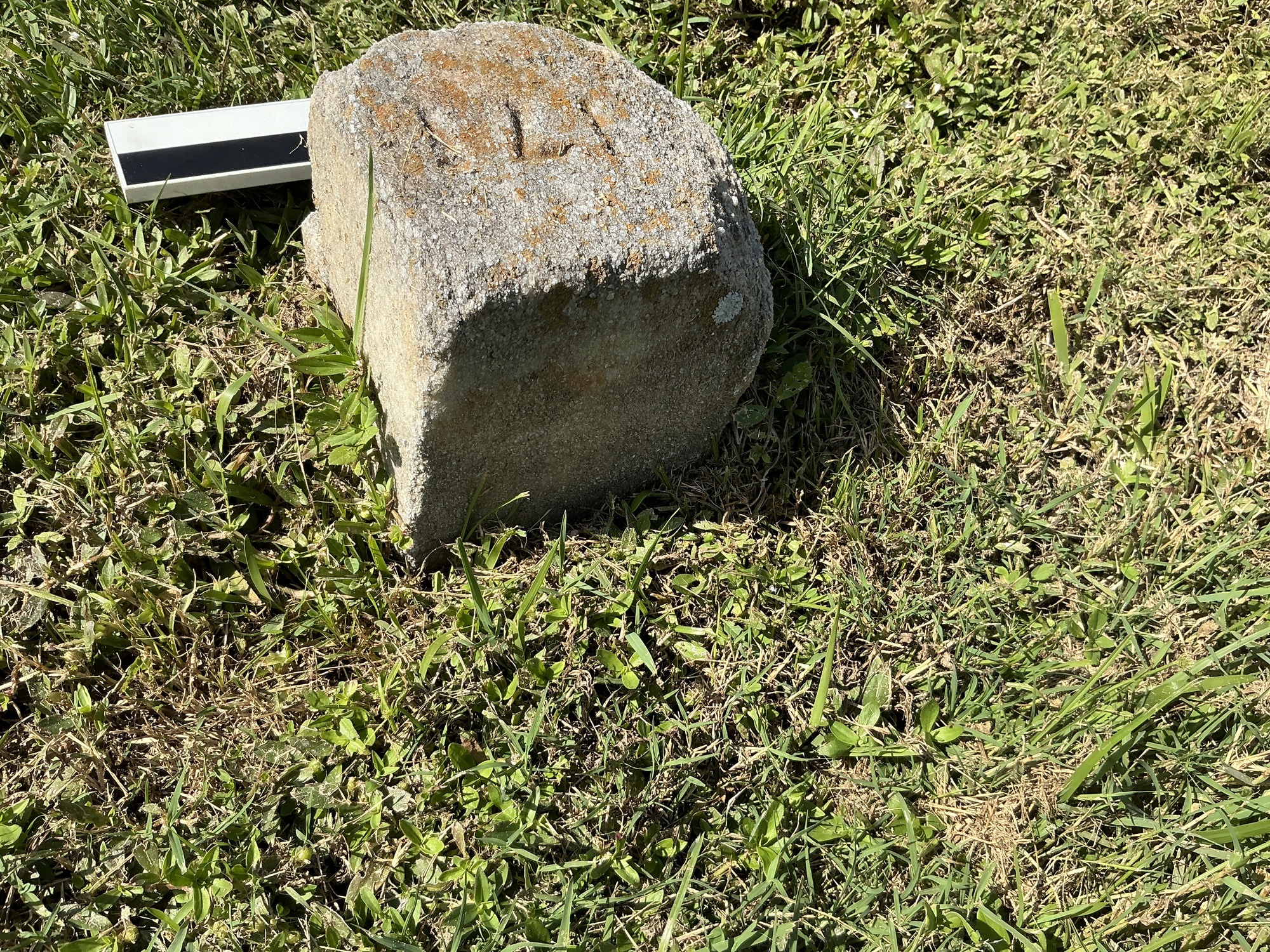 Extra image of flat marble marker