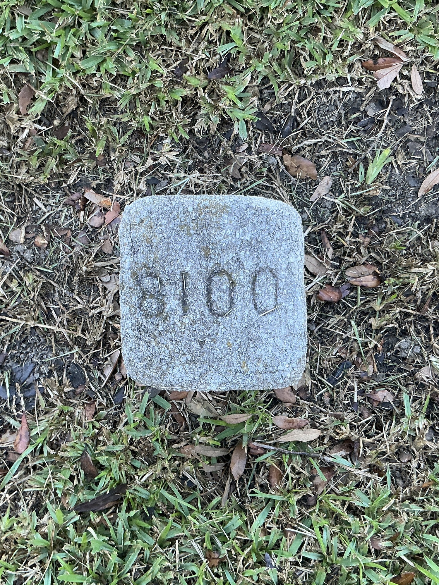 Top of flat marble marker