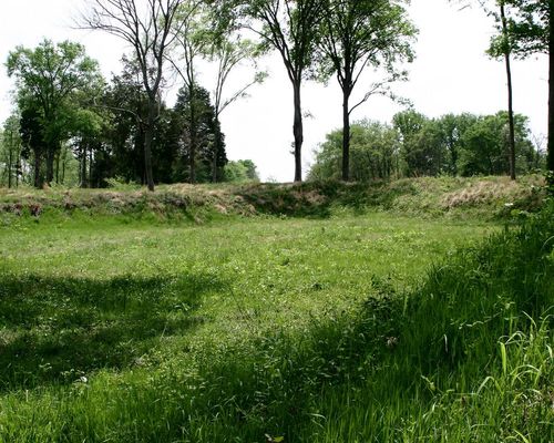 Curtain Wall No. 2 at Stones River National Battlefield, April 2004