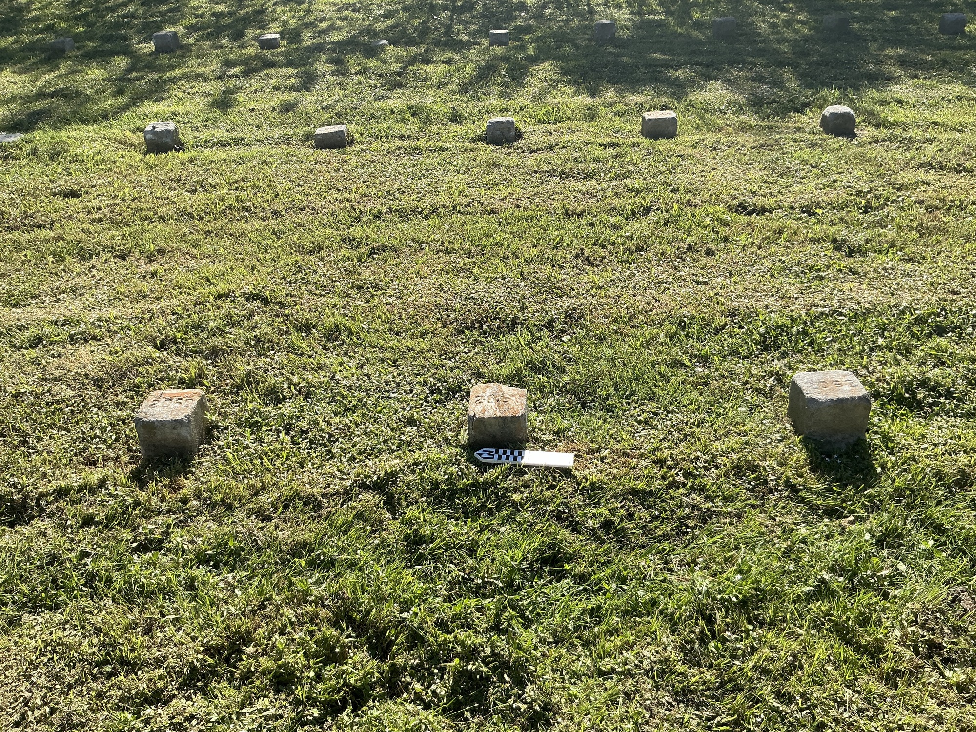 Extra image of flat marble marker