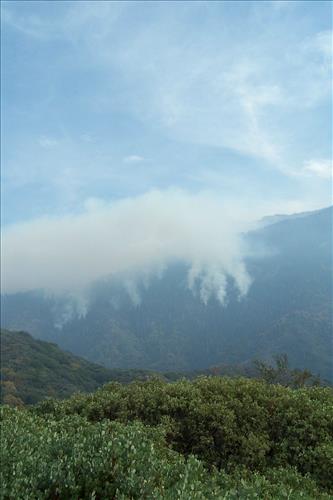 Smoke columns and smoke dispersal patterns from Tar Gap Prescribed Fire, Sequoia and Kings Canyon National Parks, fall 2002