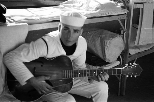 Sailor and his guitar