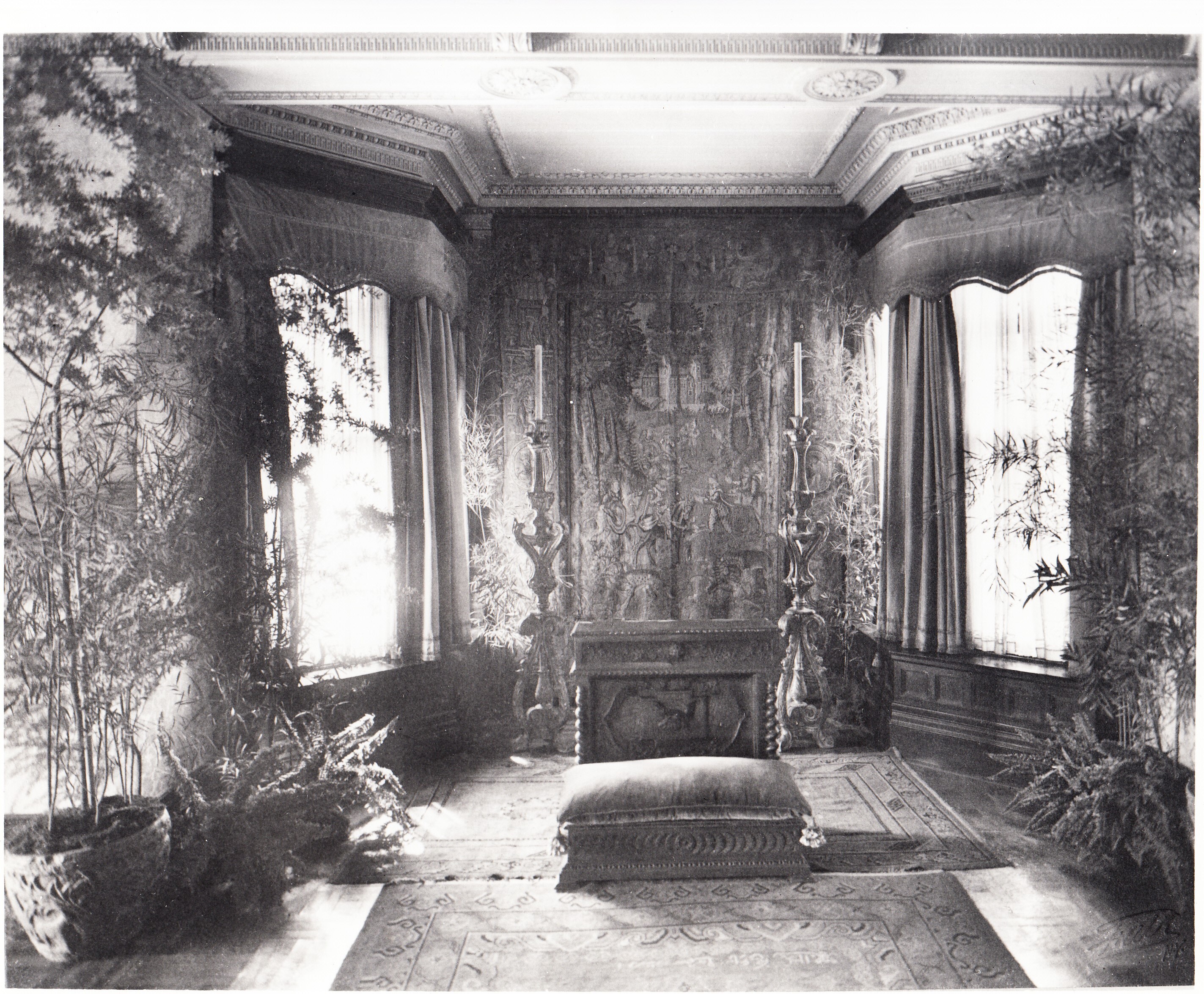 Glenmont, interior, first floor, Drawing Room / parlor, prie-dieu in place for wedding of Grace Miller, sister of Mina Edison.