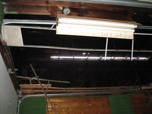 Building T-37 at Highlands Center