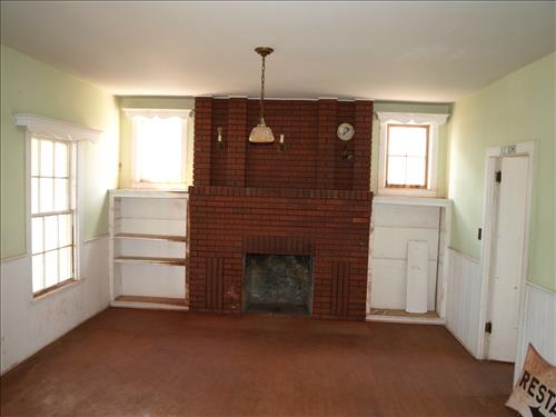 SLBE Glen Haven Sleeping Bear Inn Interior Cont.