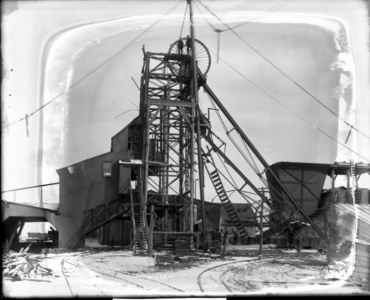 A0609-A0612--Nanticoke, PA--Bliss Shaft--Wreck Damage to Headframe [1907.12.02]