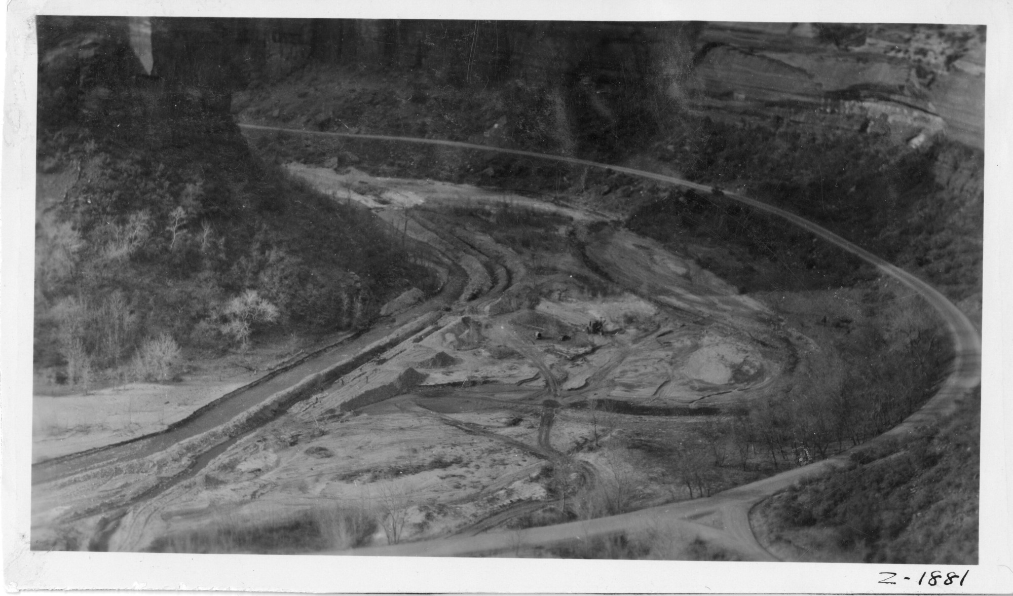 RIVER BED NEAR BIG BEND