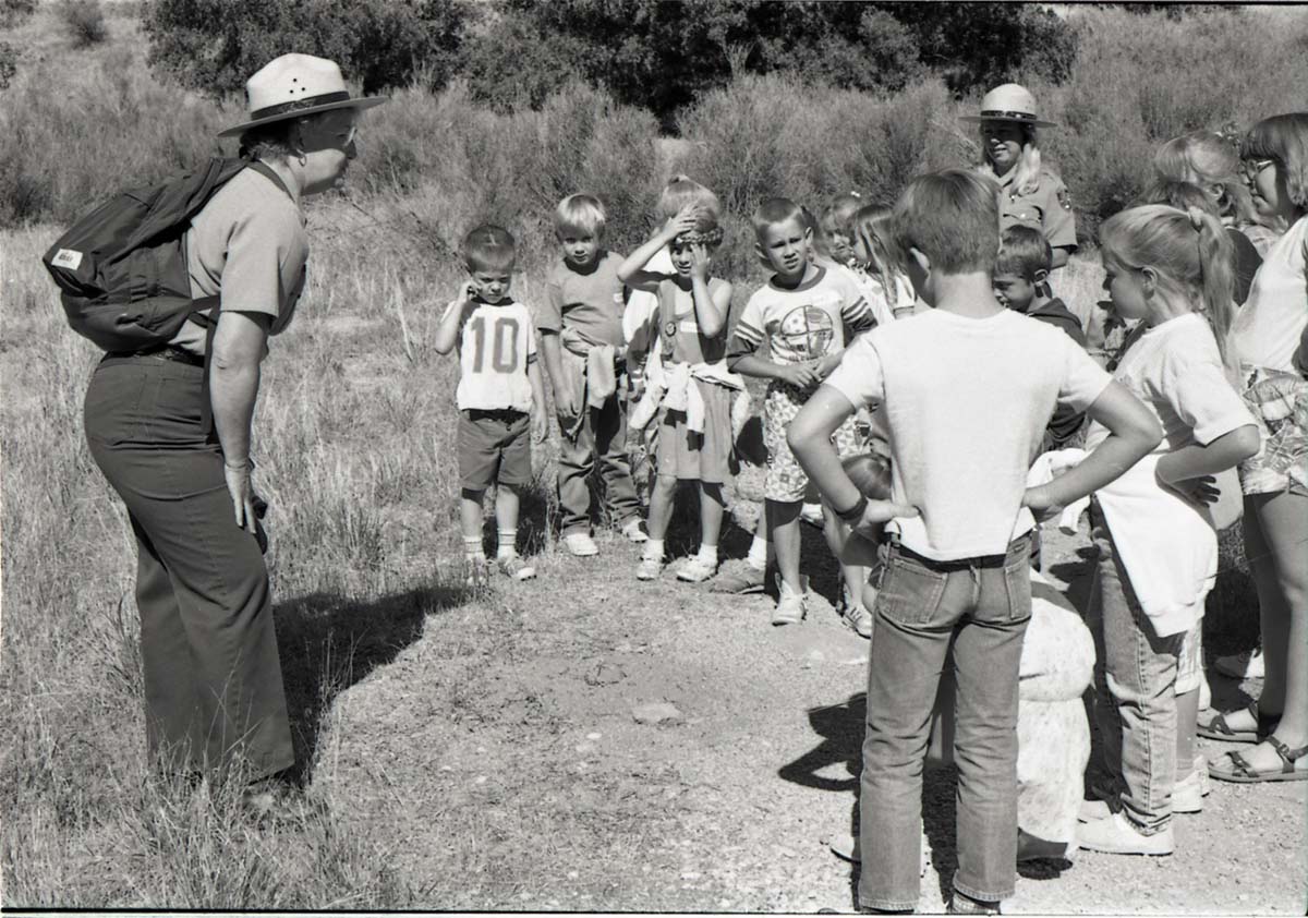BW Photos of Junior Ranger Activities in Zion.