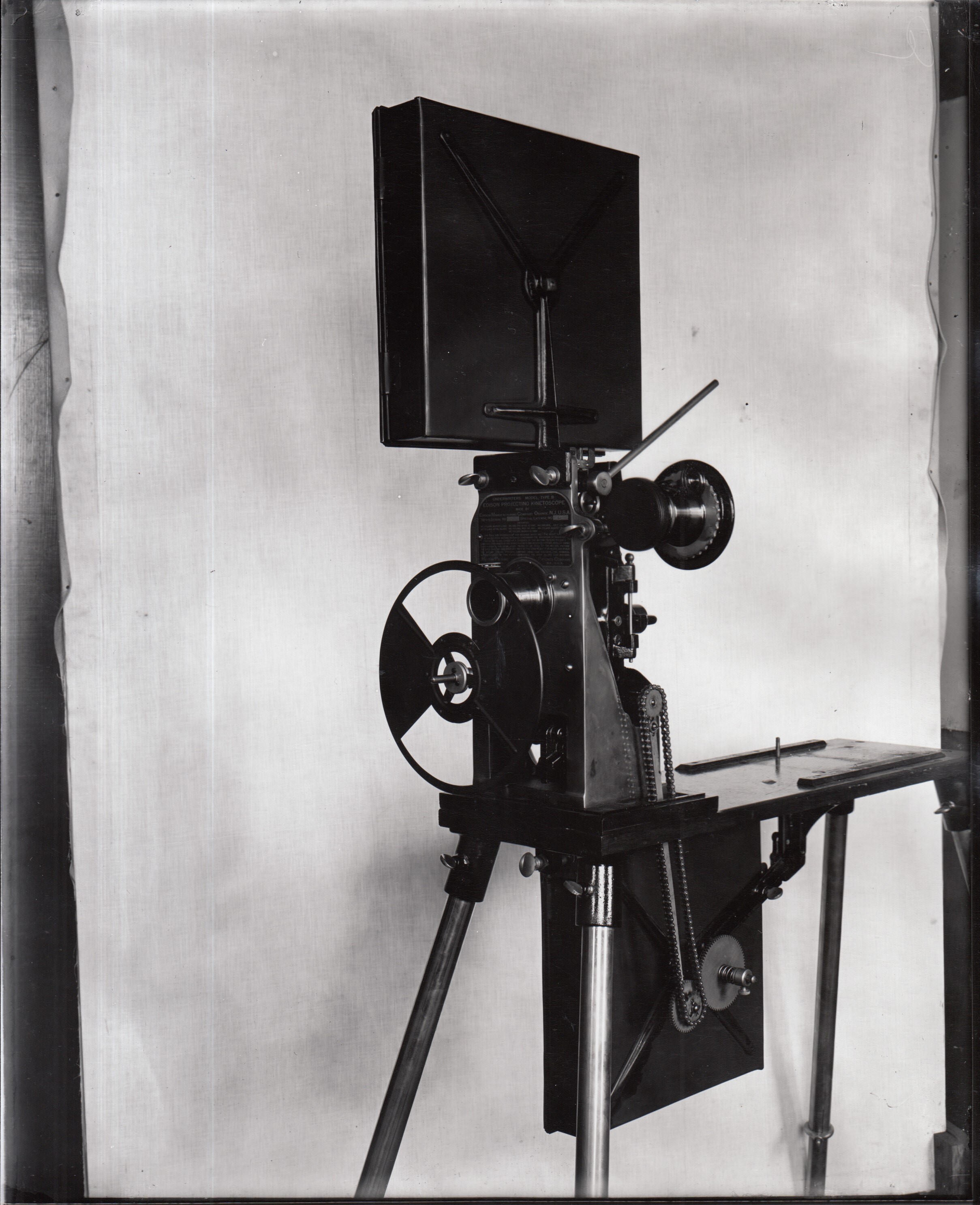 Edison projecting kinetoscope, lamp and housing removed, front.