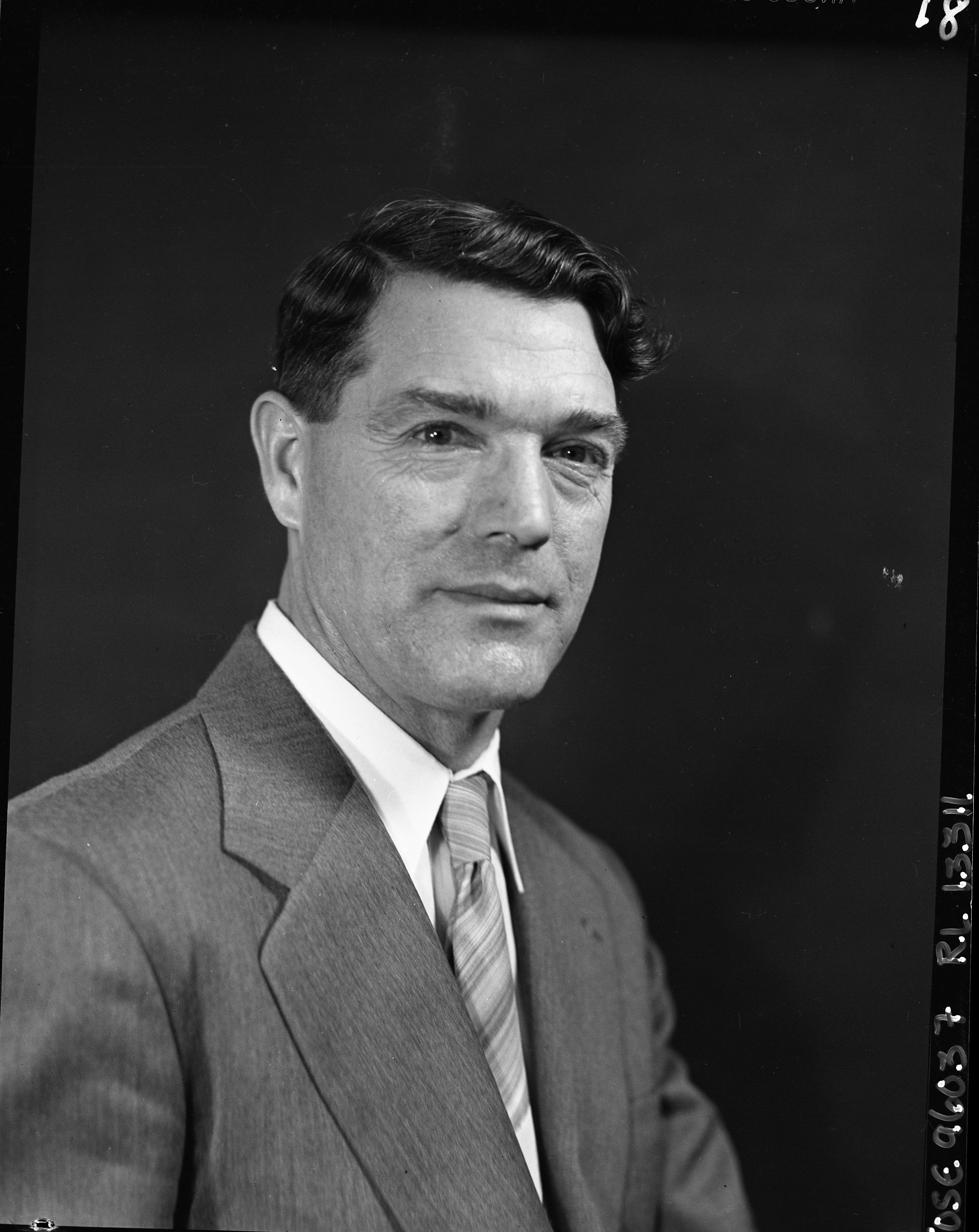 ROBINSON, HOMER WALLACE. Yosemite National Park, 1/21/52. Born Red Bluff, California, May 27, 1906. Entered National park Service April 5, 1939 at Carlsbad Caverns, transferred to Yosemite September 1940, promoted to District Ranger 1944, Acting Ass't Chief Ranger 1945 and Assistant Chief Ranger (Fire) 1946.