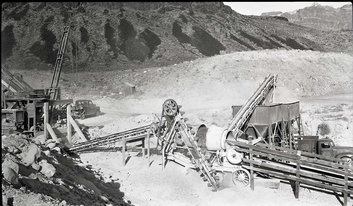 Gravel crushing operations at pit below Rockville.