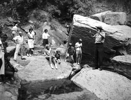 Lloyd Sandberg giving Narrows Trail nature walk.