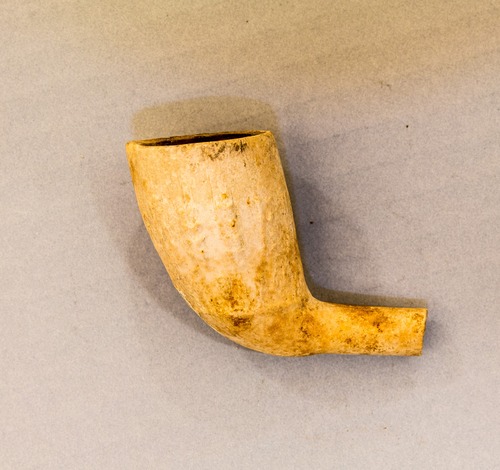 A plain clay pipe bowl