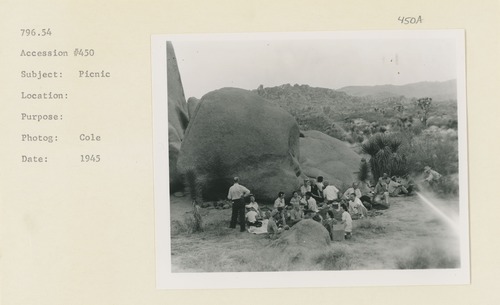 Black and white image of picnic