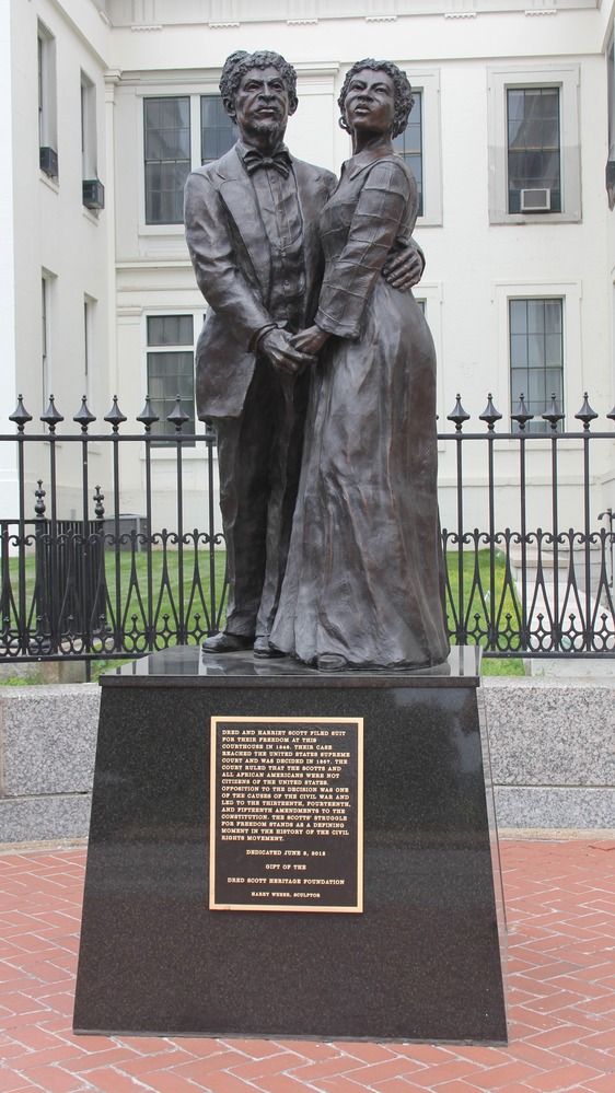 Dred and Harriet Scott Statue