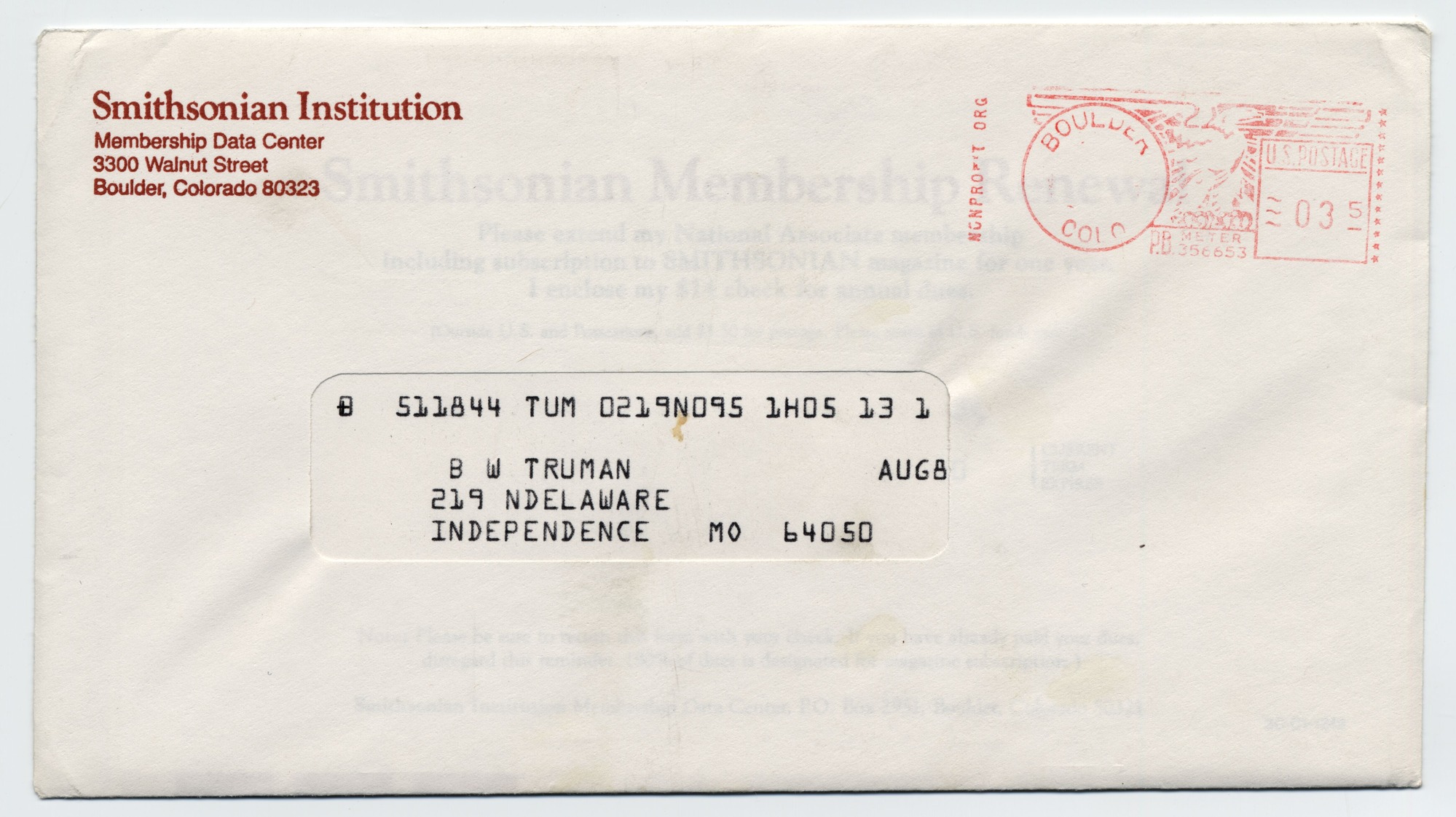 An unopened letter with the Smithsonian Institute Address on the front.