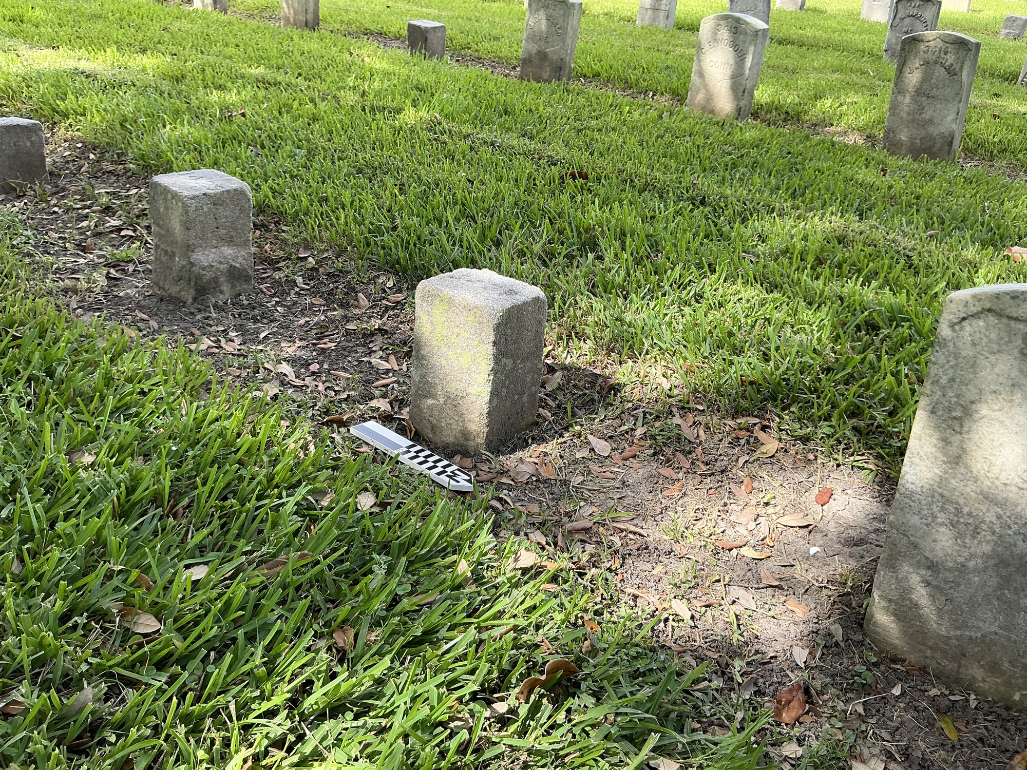 Extra image of flat marble marker