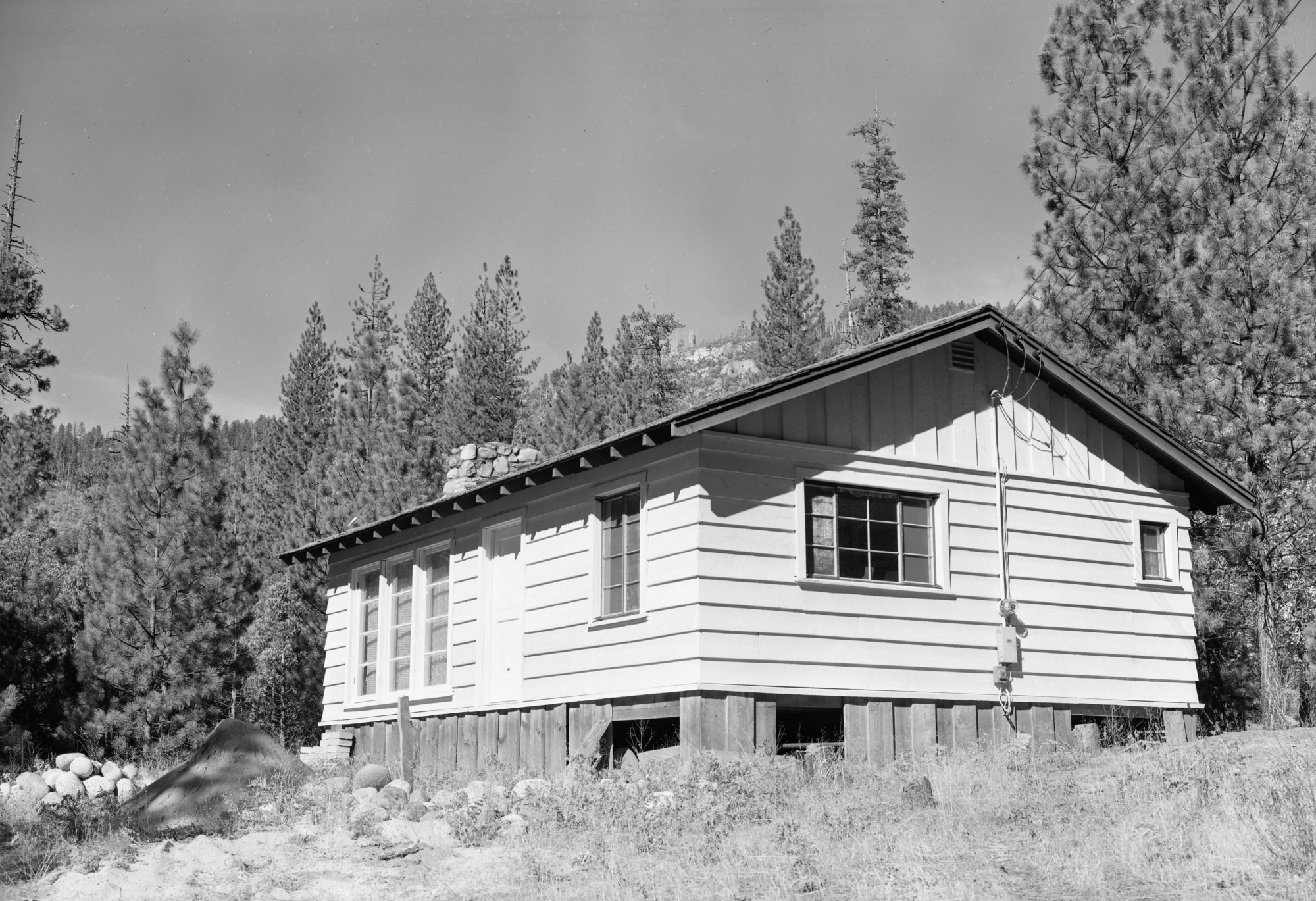 Miscellaneous houses at Wawona on Section 35.