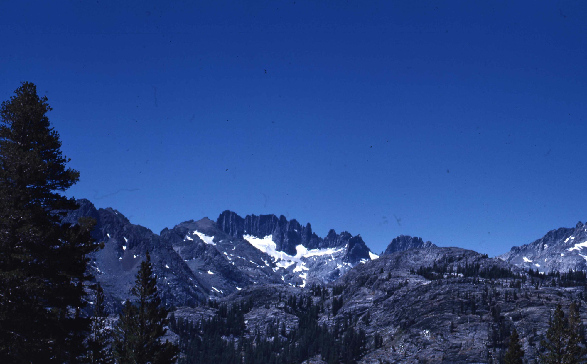Minaret Range