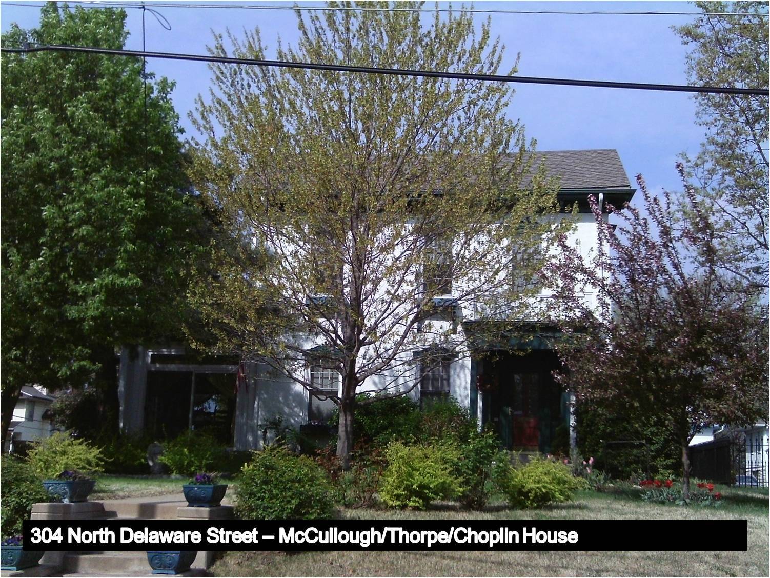 Image of the Mixed-style McCullough/Thorpe/Choplin House.