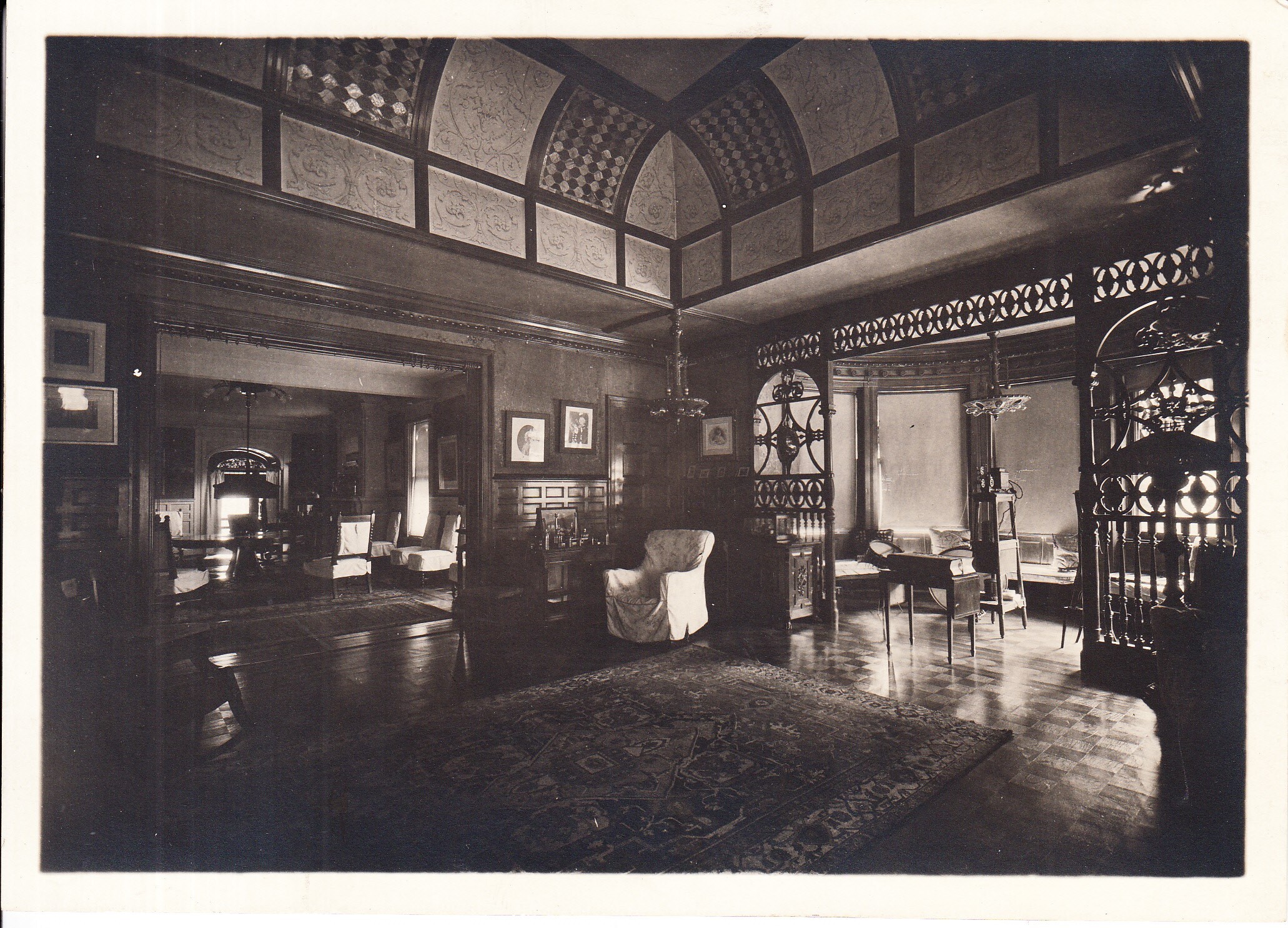 Glenmont, interior, first floor, den.