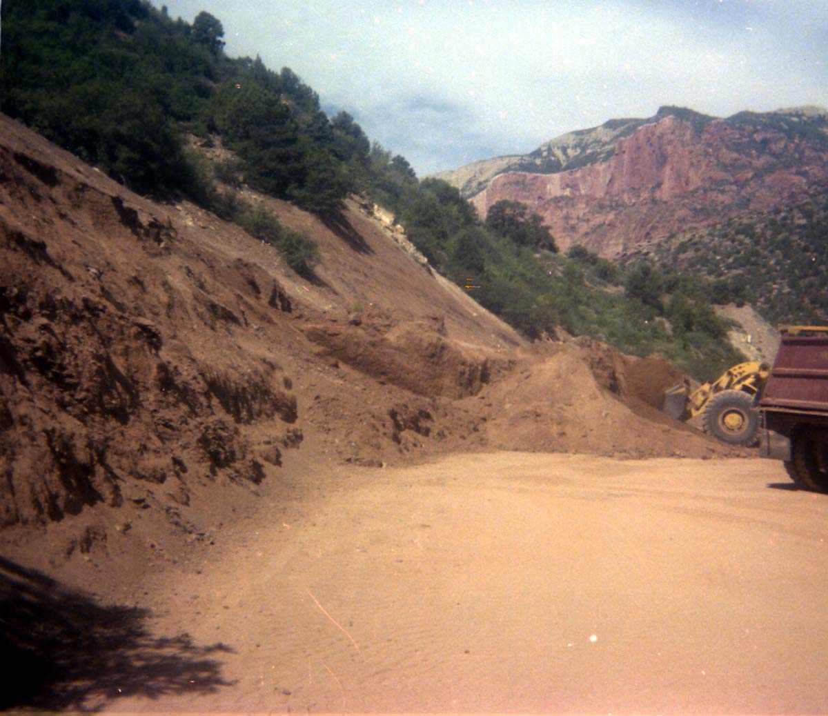 Color Photos of rock slides in Kolob Canyon.