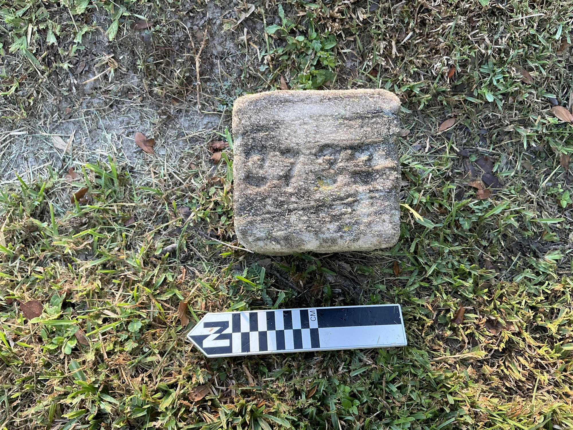 Extra image of flat marble marker