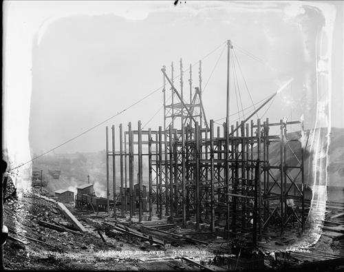 A1384-A1385--Edwardsville, PA--Woodward Breaker--Construction Progress--Erection of Steelwork [1918.05.22]