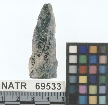 NATR   69533 -- Karnak projectile point