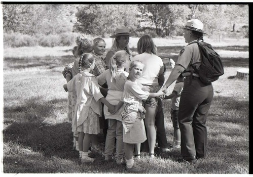 BW Photos of Junior Ranger Activities in Zion.