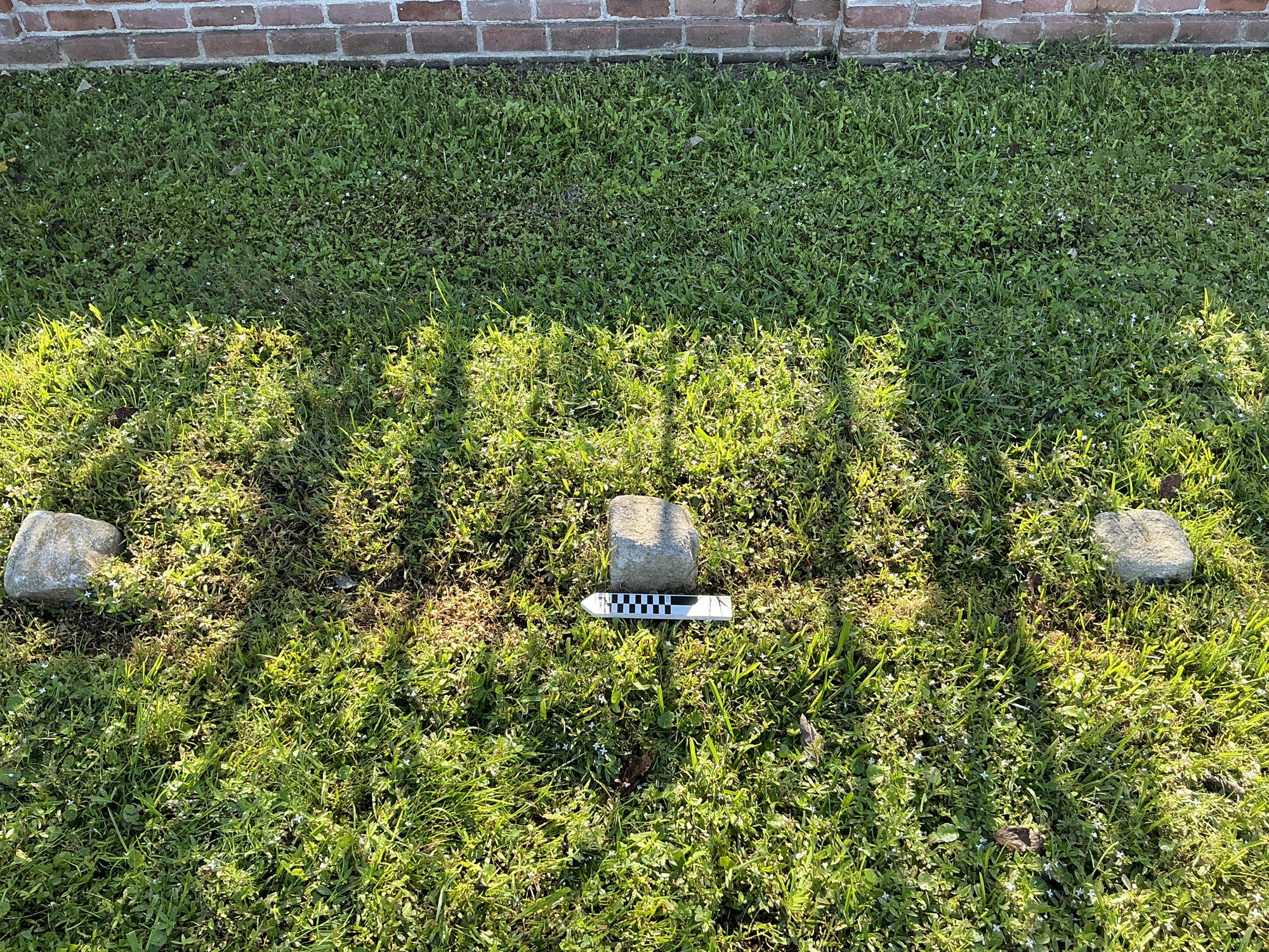 Extra image of flat marble marker