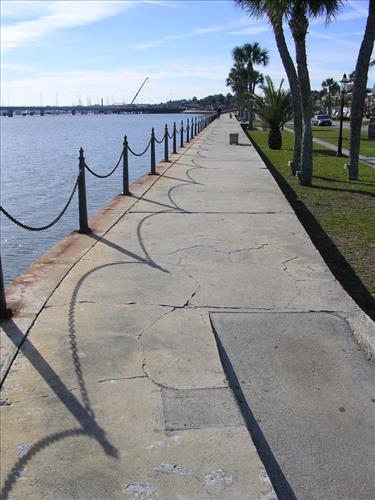 Promenade seawall at Castillo de San Marcos National Monument in January 2008