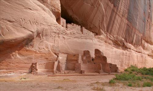 Canyon de Chelly National Monument -- White House Ruins