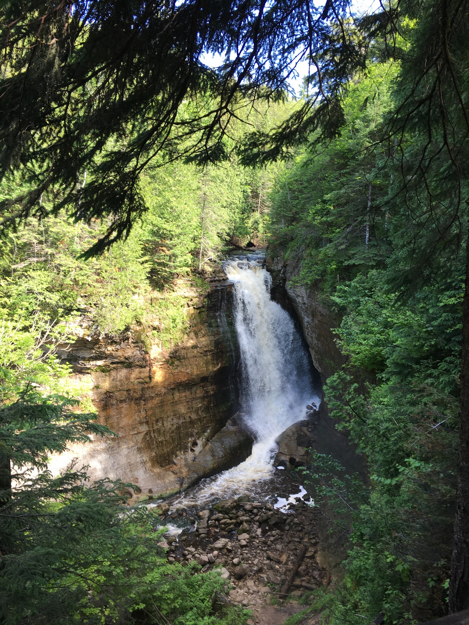 Miners Falls is the park's strongest flowing water fall and drops about 50 feet over a sandstone outcrop