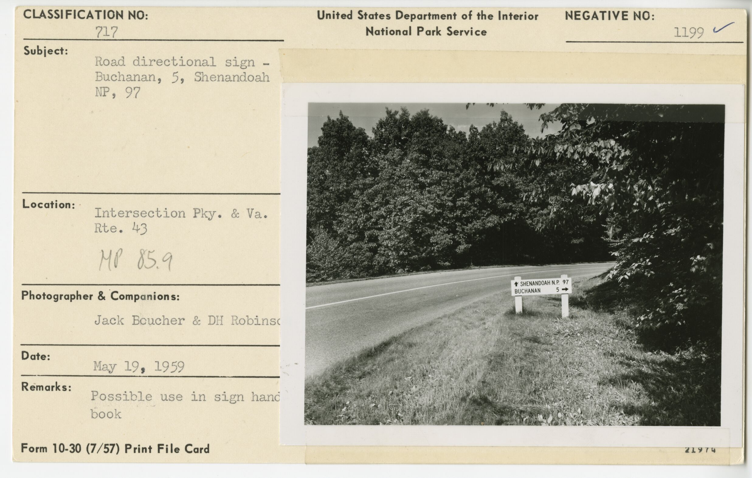 Directional sign showing Buchanan and Shenandoah National Park distances