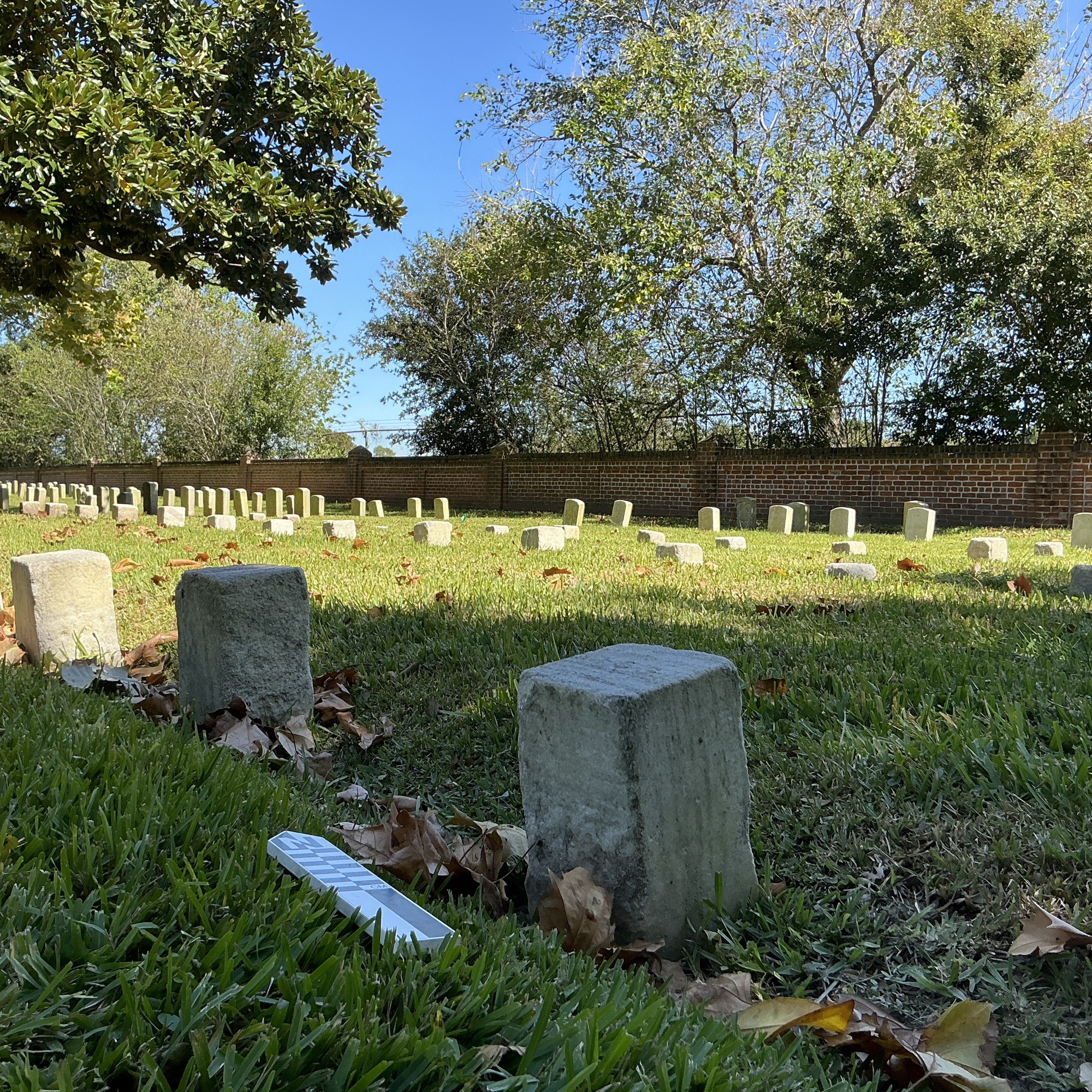 Extra image of flat marble marker