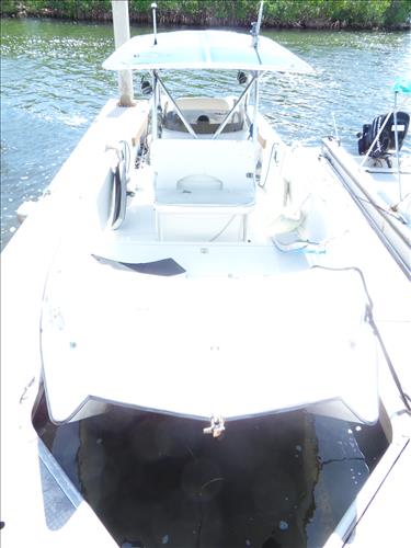 2001 Glacier Bay Boat at Biscayne National Park in July 2014.