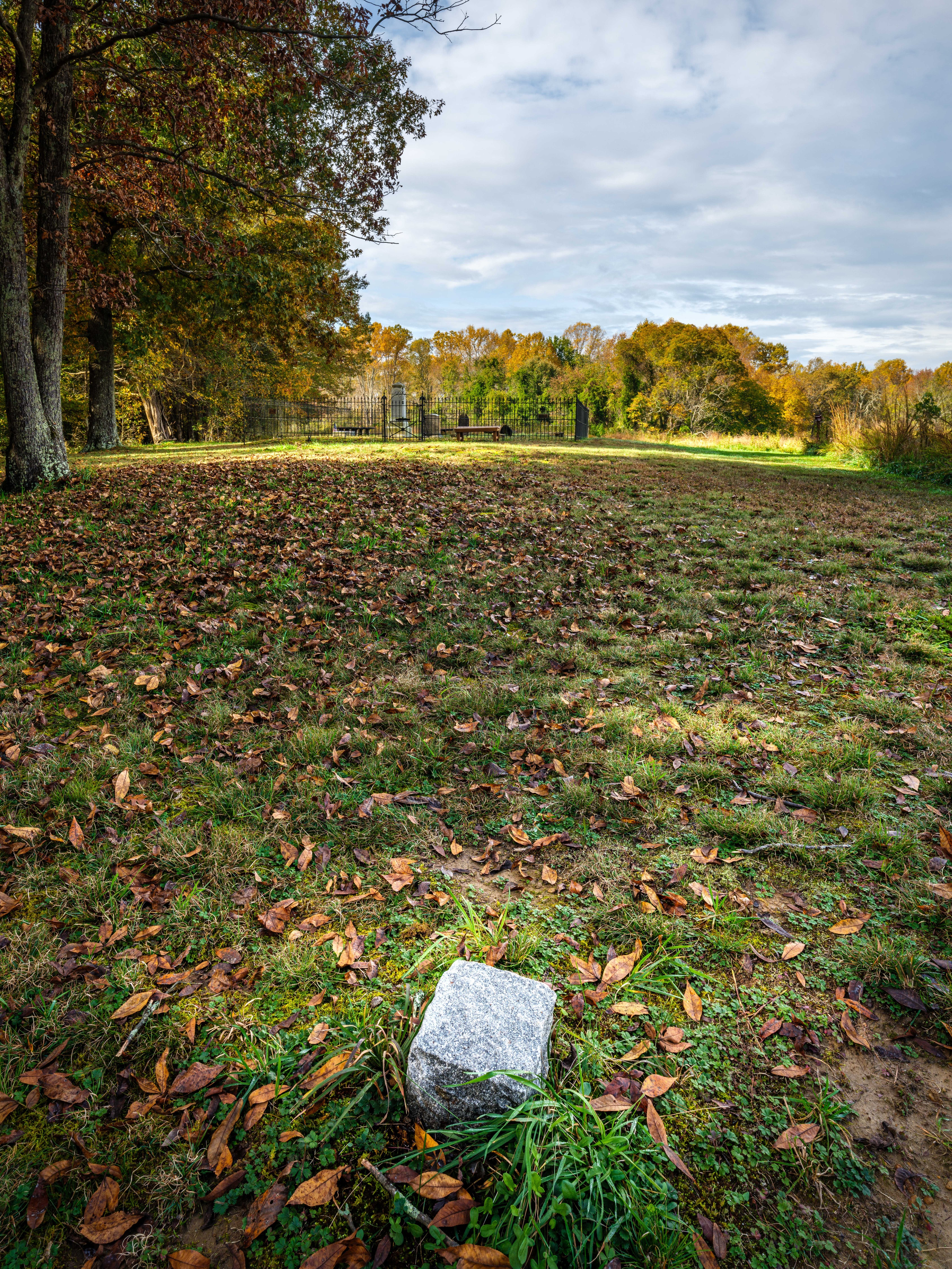 Boundary marker of unknown burials