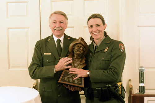 YOUNT_HARTZOG_2011 Lisa_Hendy_1034