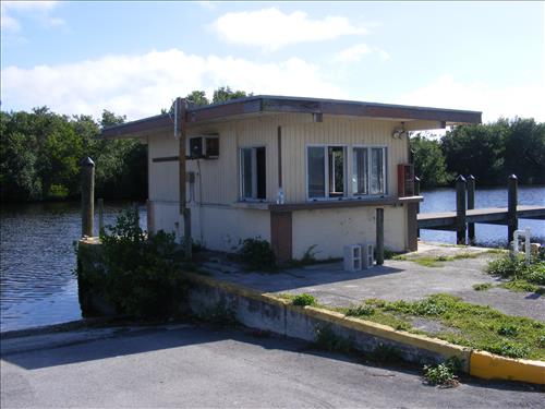 Abandoned buildings at Flamingo to be Demolished