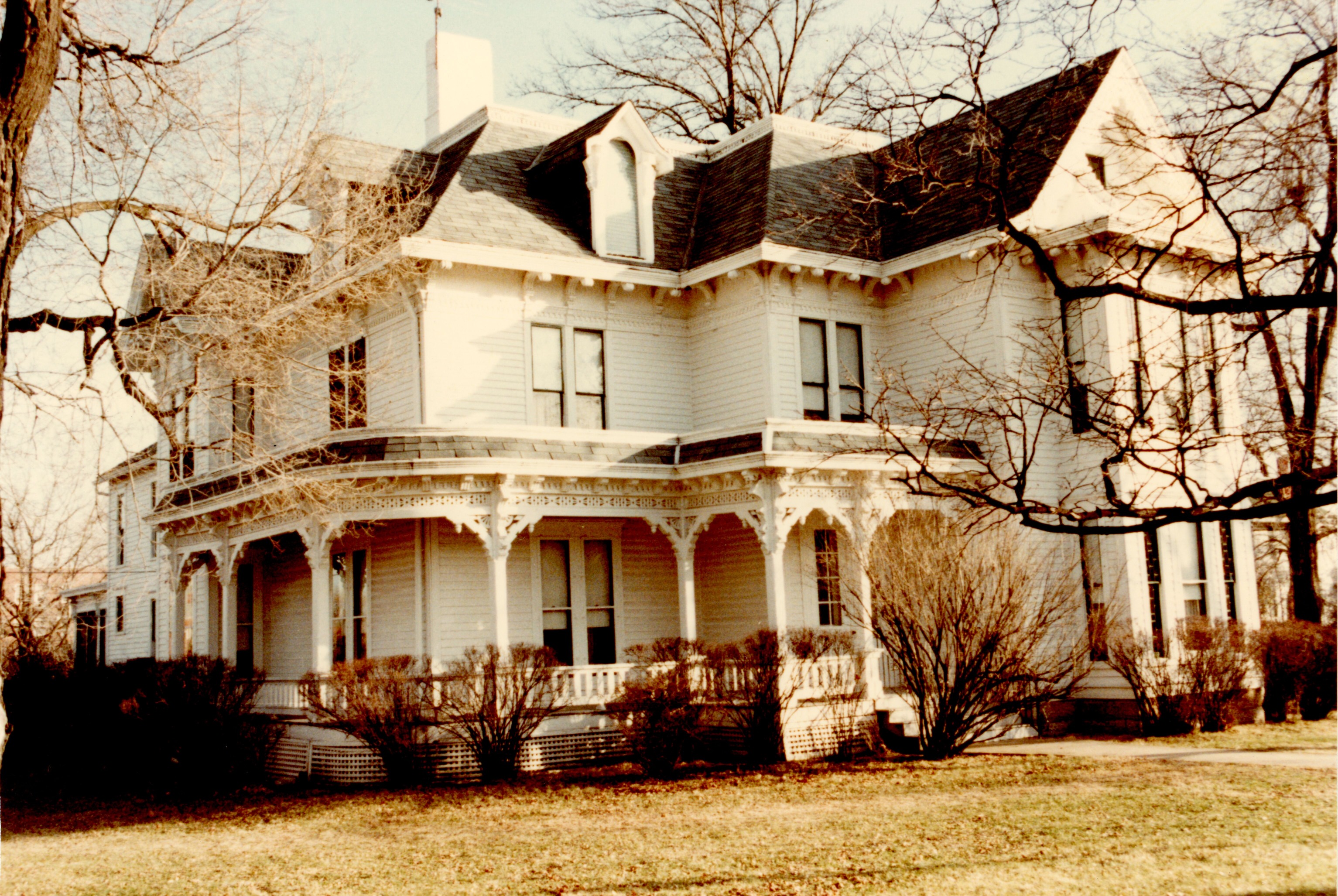 NW exterior of HSTR Home