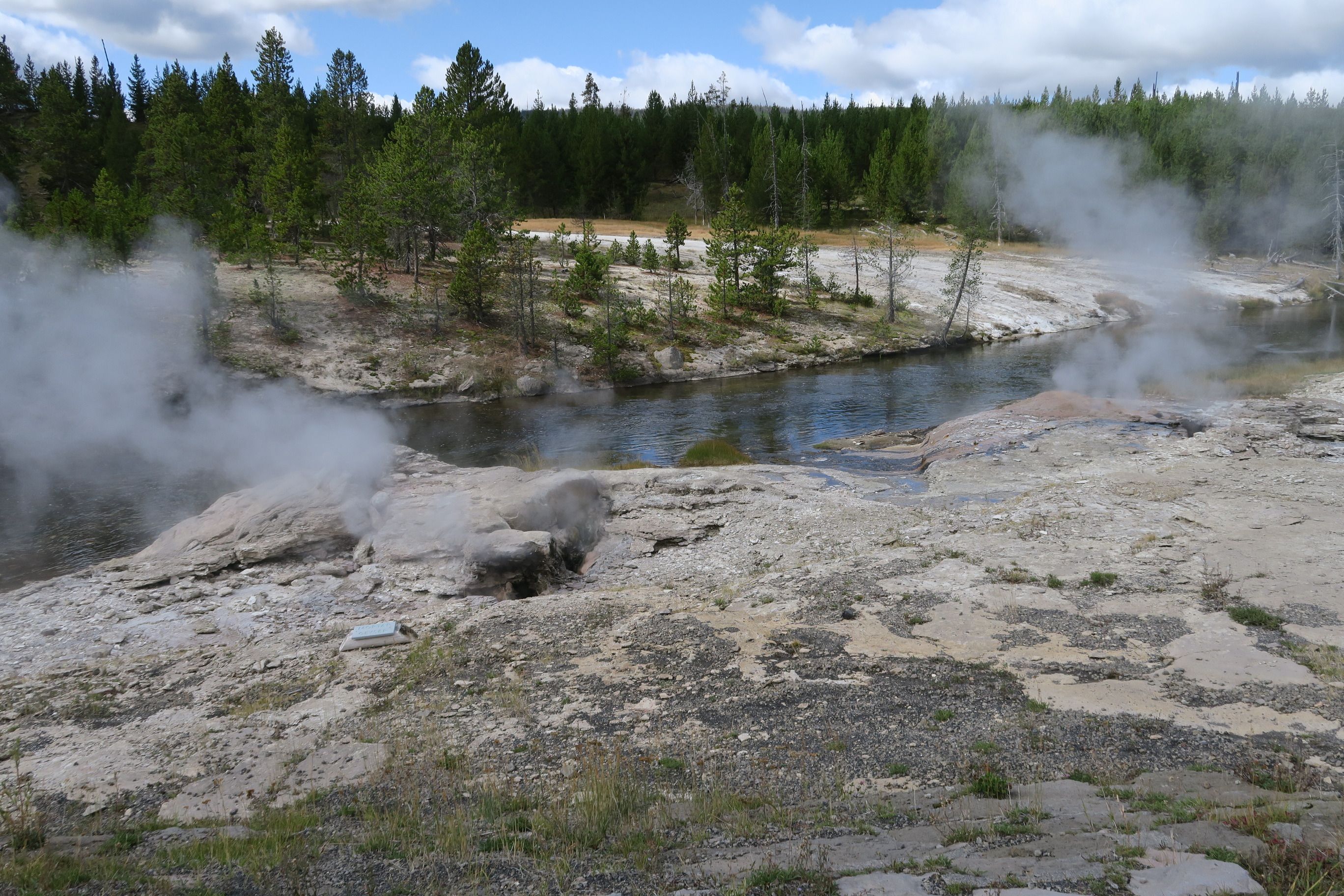 Mortar and Fan Geyser